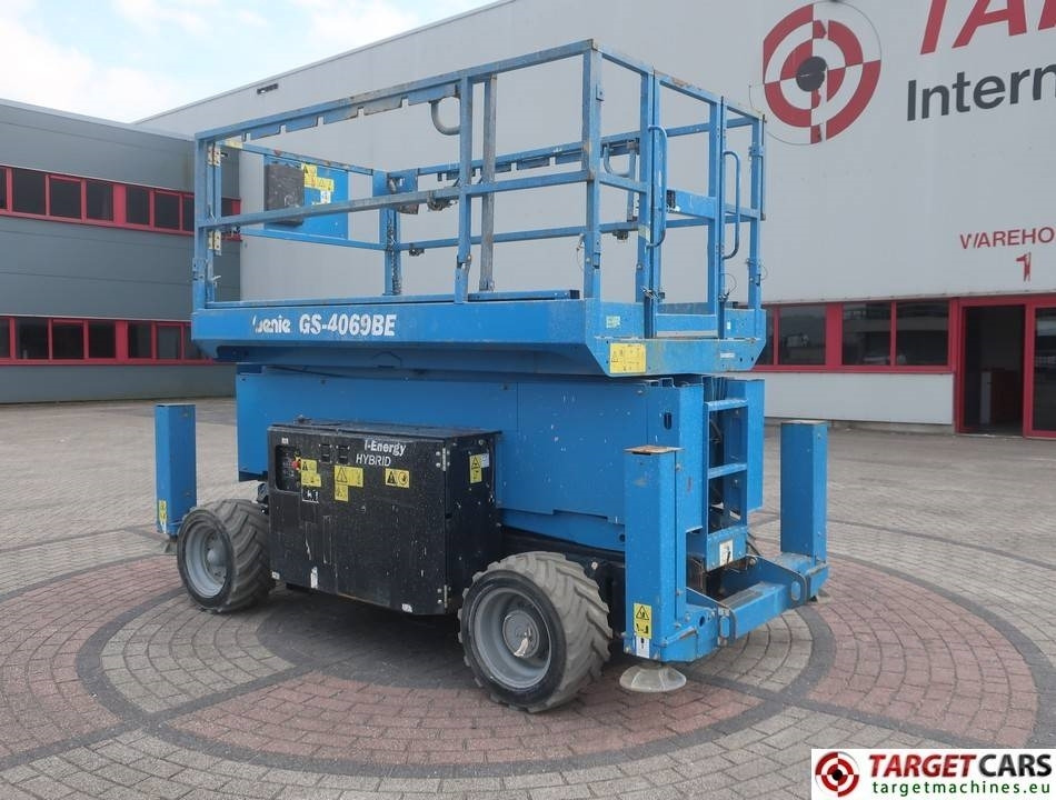 Genie GS-4069BE Hybrid 4069 Scissor Work Lift 1412cm - Makasli platform: fotoğraf 4 Genie GS-4069BE Hybrid 4069 Scissor Work Lift 1412cm - Makasli platform: fotoğraf 4