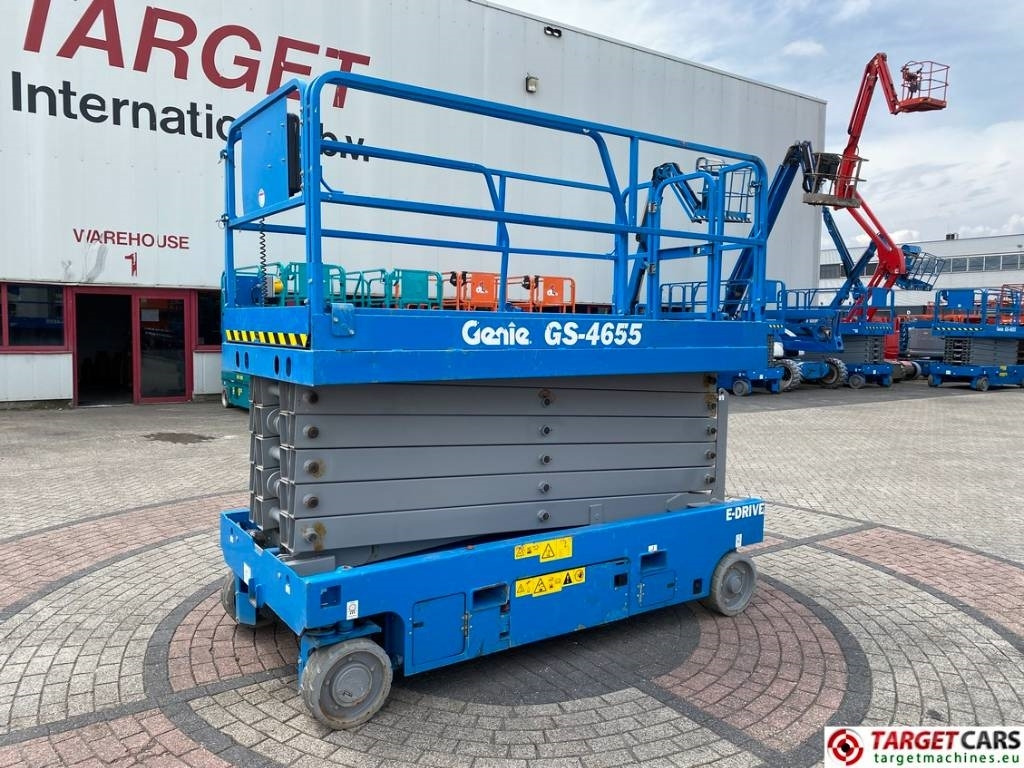 Genie GS-4655 Electric E-Drive Scissor Work Lift 1595cm - Makasli platform: fotoğraf 1 Genie GS-4655 Electric E-Drive Scissor Work Lift 1595cm - Makasli platform: fotoğraf 1