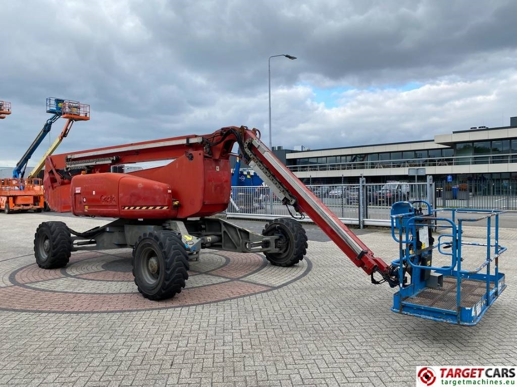 Genie Z-135/70 Articulated 4x4x4 Diesel Boom Lift 4315cm - Eklemli platform: fotoğraf 2 Genie Z-135/70 Articulated 4x4x4 Diesel Boom Lift 4315cm - Eklemli platform: fotoğraf 2