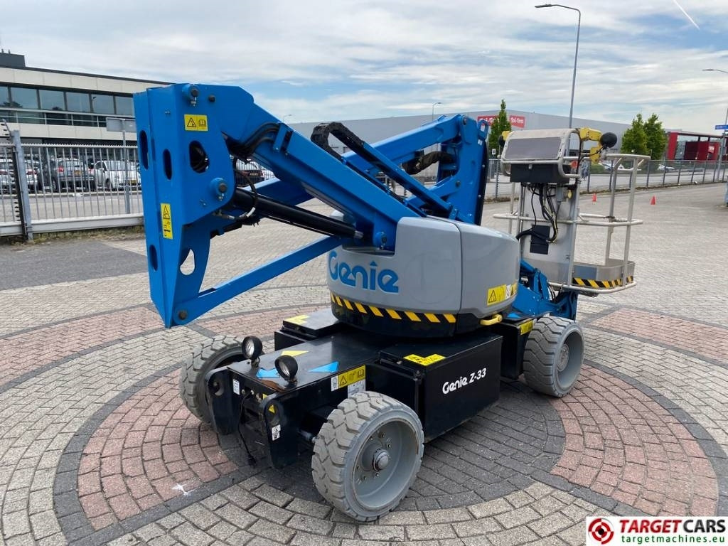 Genie Z-33/18 Articulated Electric Boom Work Lift 1200cm - Eklemli platform: fotoğraf 3 Genie Z-33/18 Articulated Electric Boom Work Lift 1200cm - Eklemli platform: fotoğraf 3