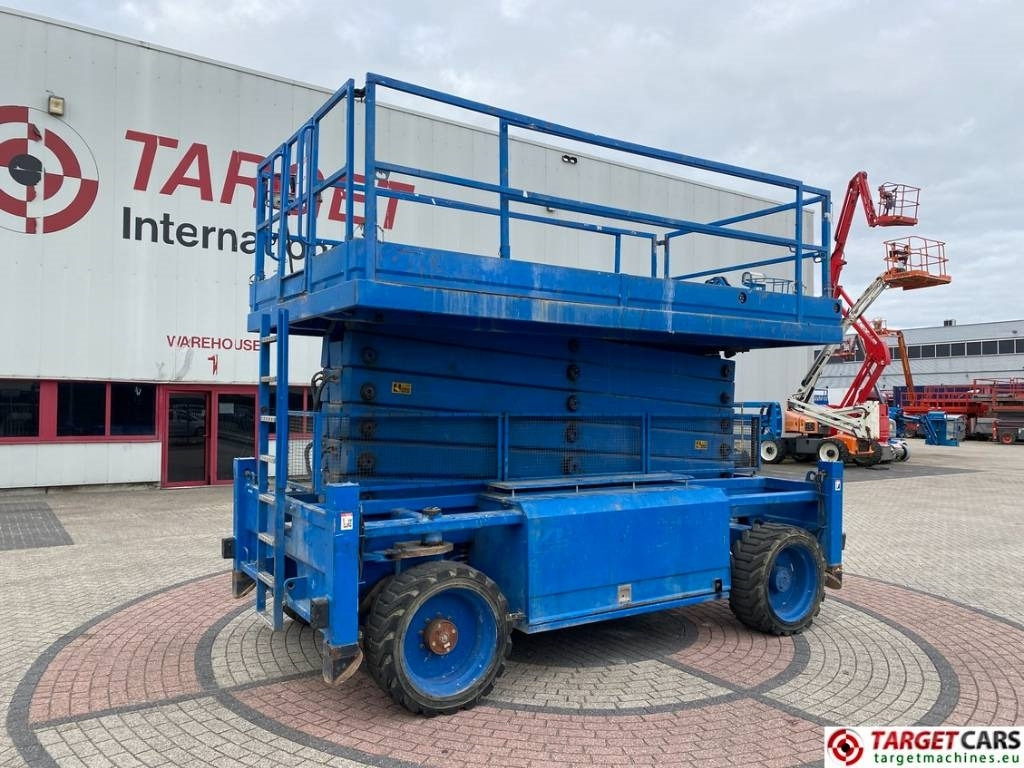 HAB S225-24D Diesel 4x4 Scissor Work Lift 2250cm - Makasli platform: fotoğraf 1 HAB S225-24D Diesel 4x4 Scissor Work Lift 2250cm - Makasli platform: fotoğraf 1