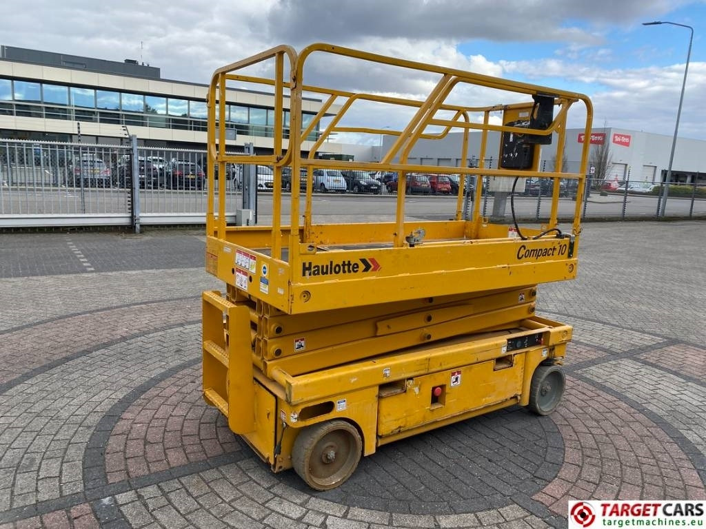 Haulotte Compact 10 Electric Scissor Work Lift 1015cm - Makasli platform: fotoğraf 3 Haulotte Compact 10 Electric Scissor Work Lift 1015cm - Makasli platform: fotoğraf 3