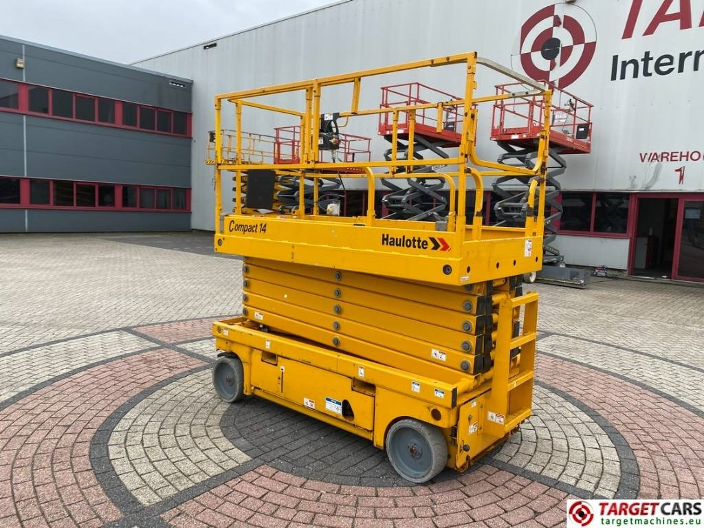 Haulotte Compact 14 Electric Scissor Work Lift 1385cm - Makasli platform: fotoğraf 4 Haulotte Compact 14 Electric Scissor Work Lift 1385cm - Makasli platform: fotoğraf 4