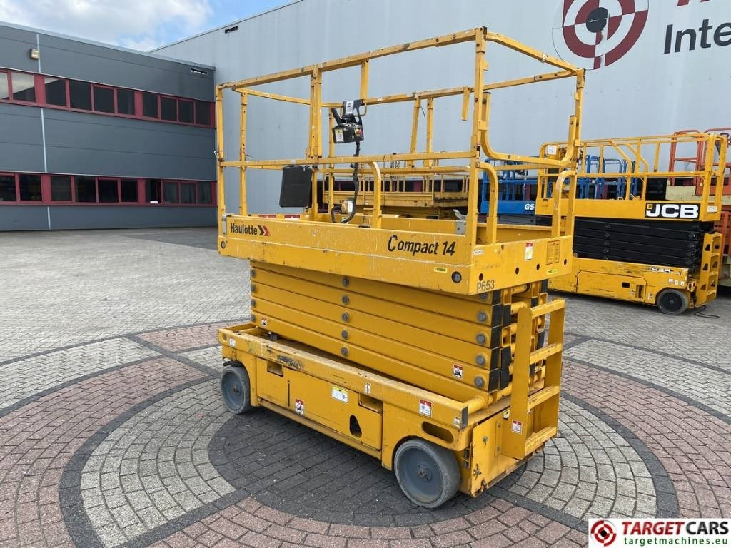 Haulotte Compact 14 Electric Scissor Work Lift 1385cm - Makasli platform: fotoğraf 4 Haulotte Compact 14 Electric Scissor Work Lift 1385cm - Makasli platform: fotoğraf 4