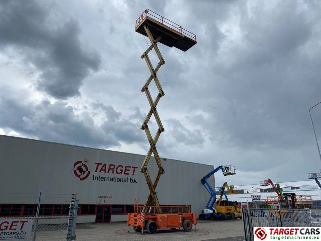 Holland Lift T210DL25 4WD Diesel T-210DL25 Scissor WorkLift 23M - Makasli platform: fotoğraf 5 Holland Lift T210DL25 4WD Diesel T-210DL25 Scissor WorkLift 23M - Makasli platform: fotoğraf 5