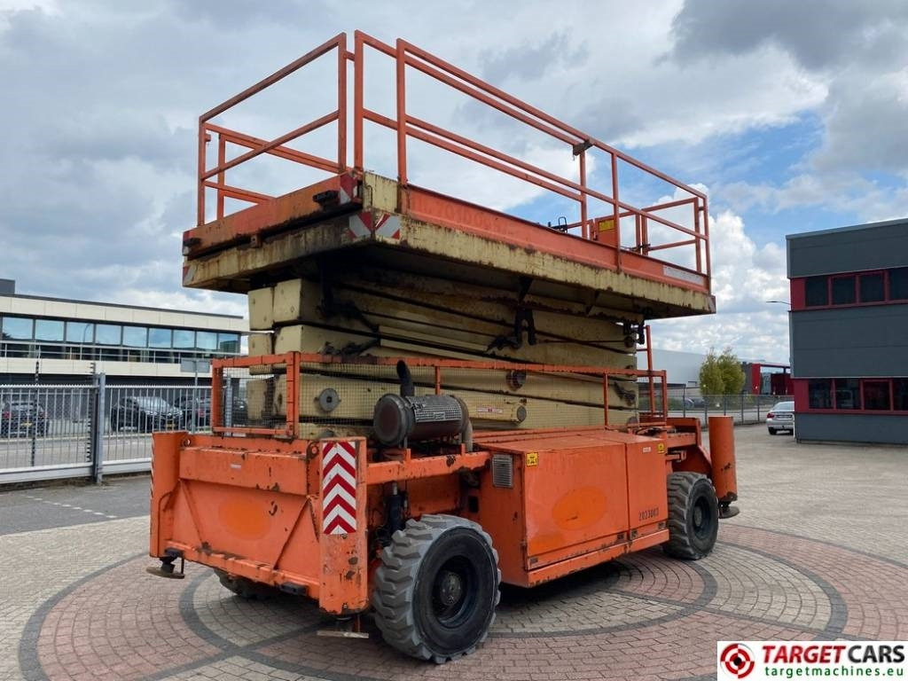 Holland Lift T210DL25 4WD Diesel T-210DL25 Scissor WorkLift 23M - Makasli platform: fotoğraf 3 Holland Lift T210DL25 4WD Diesel T-210DL25 Scissor WorkLift 23M - Makasli platform: fotoğraf 3