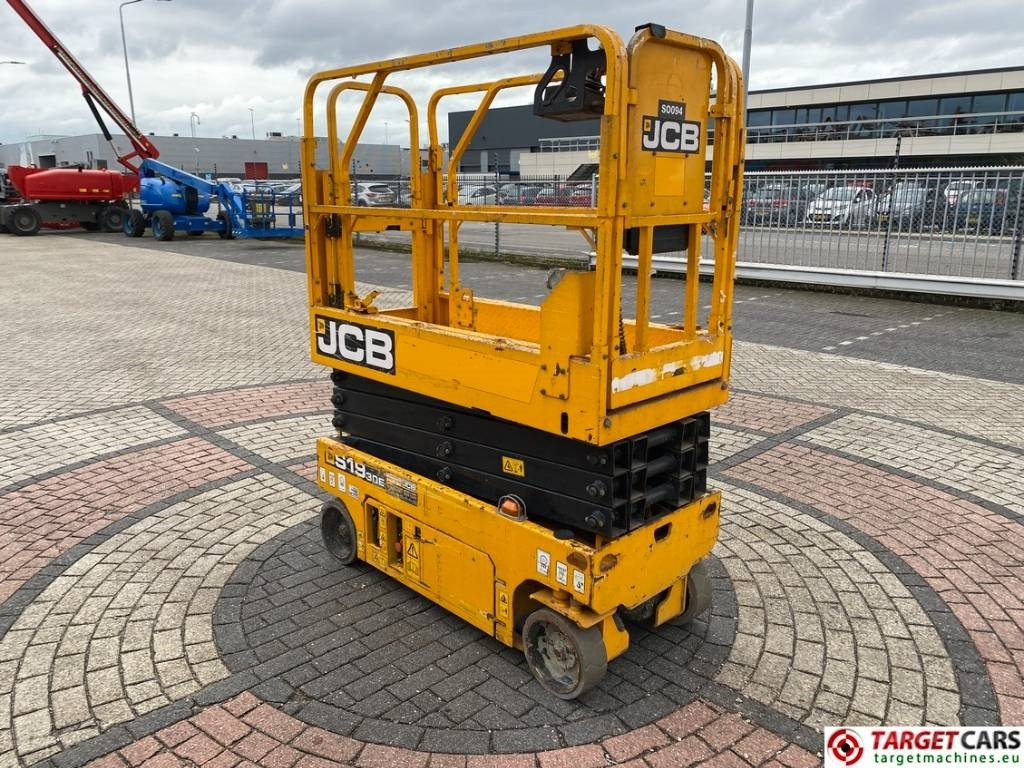 JCB S1930E Electric Scissor Work Lift 780cm - Makasli platform: fotoğraf 2 JCB S1930E Electric Scissor Work Lift 780cm - Makasli platform: fotoğraf 2