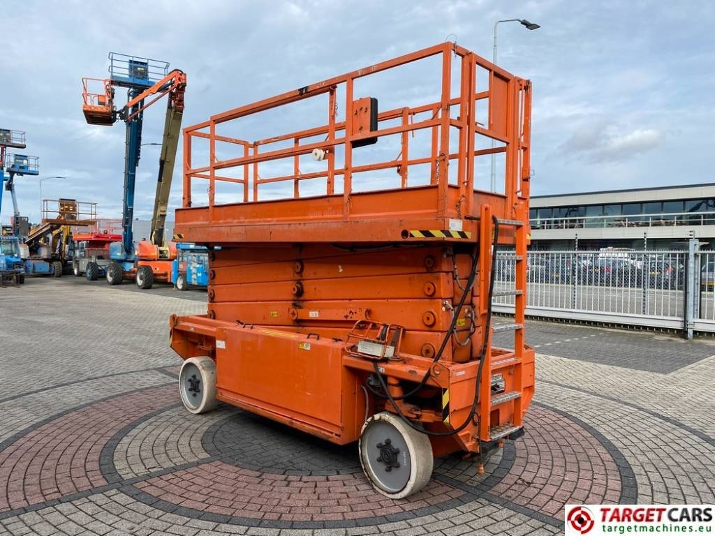 JLG 153-12 Liftlux Electric Scissor Work Lift 1730cm - Makasli platform: fotoğraf 2 JLG 153-12 Liftlux Electric Scissor Work Lift 1730cm - Makasli platform: fotoğraf 2