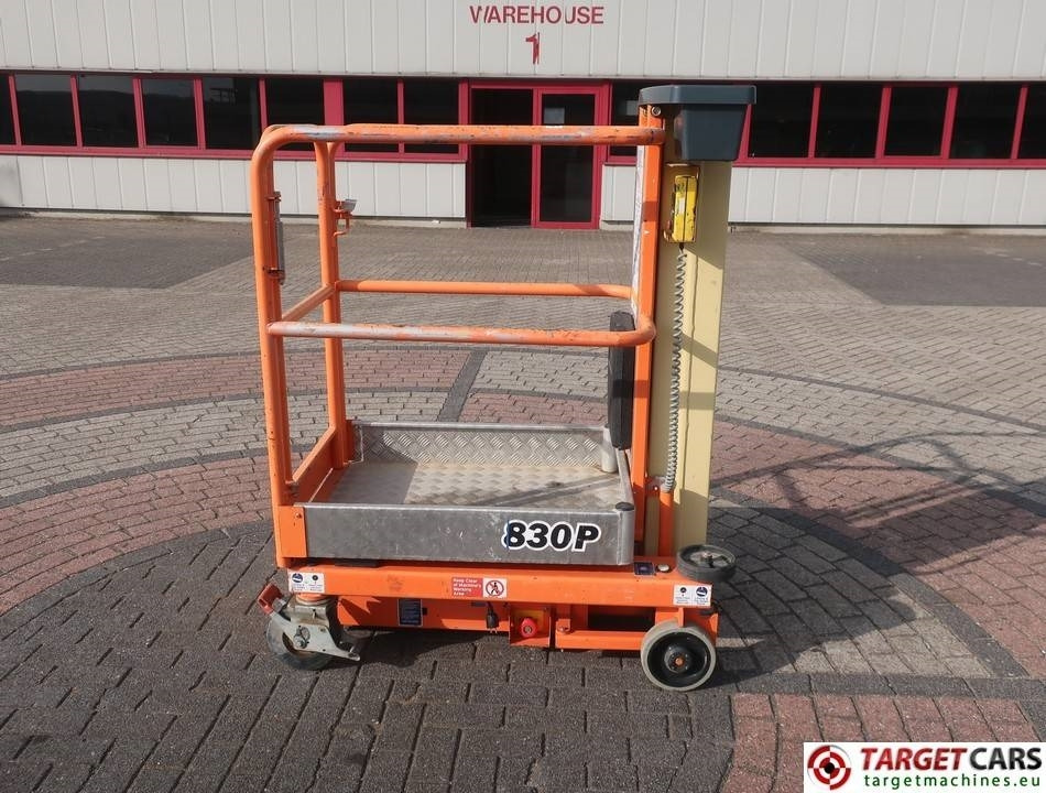JLG Power Tower Nano 830P Vertical Lift 450cm - Araçüstü platform: fotoğraf 5 JLG Power Tower Nano 830P Vertical Lift 450cm - Araçüstü platform: fotoğraf 5