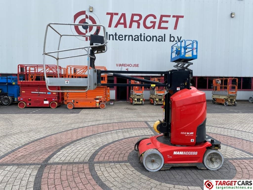 Manitou 100VJR Evolution Vertical Mast Work Lift 990cm - Dikey platform: fotoğraf 4 Manitou 100VJR Evolution Vertical Mast Work Lift 990cm - Dikey platform: fotoğraf 4