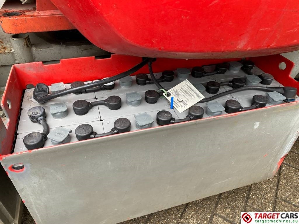 Eklemli platform Manitou 170AETJL Electric Articulated Boom WorkLift 1690cm: fotoğraf 13 Eklemli platform Manitou 170AETJL Electric Articulated Boom WorkLift 1690cm: fotoğraf 13