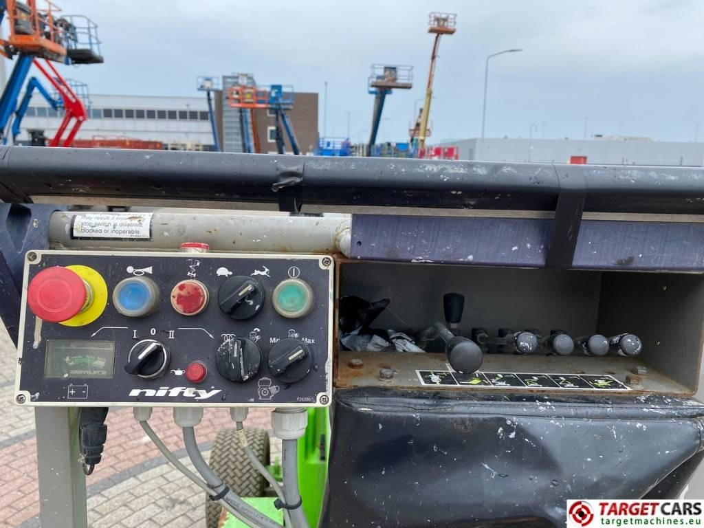 Eklemli platform Niftylift HR12NDE Articulated HyBrid Boom Work Lift 1220cm: fotoğraf 9