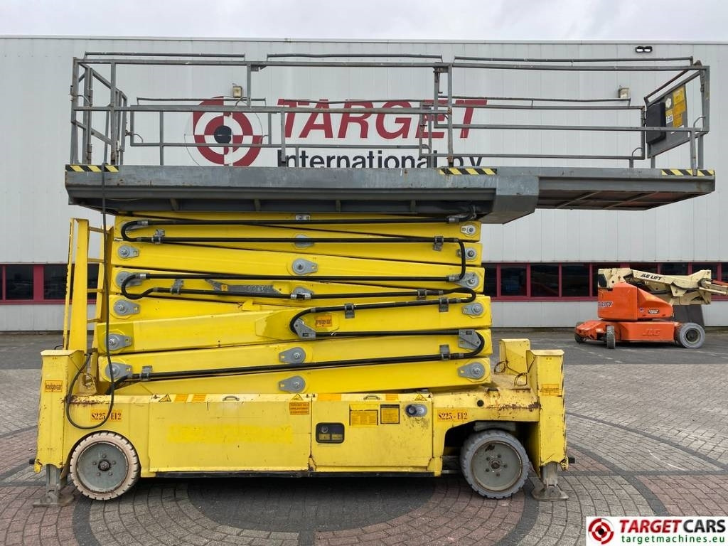 PB Lifttechnik S225-12ES Electric Scissor Work Lift 2250cm - Makasli platform: fotoğraf 5 PB Lifttechnik S225-12ES Electric Scissor Work Lift 2250cm - Makasli platform: fotoğraf 5