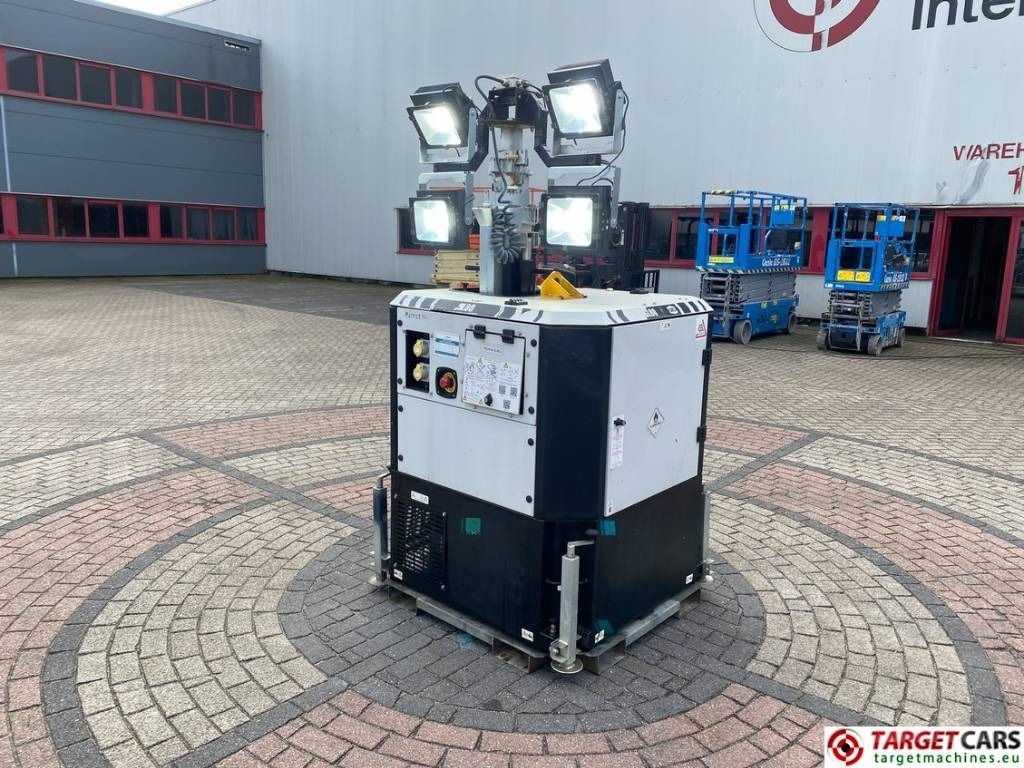 SMC SL80 Tower Light SL80K 4x300W Led - Aydınlatma kulesi: fotoğraf 4 SMC SL80 Tower Light SL80K 4x300W Led - Aydınlatma kulesi: fotoğraf 4