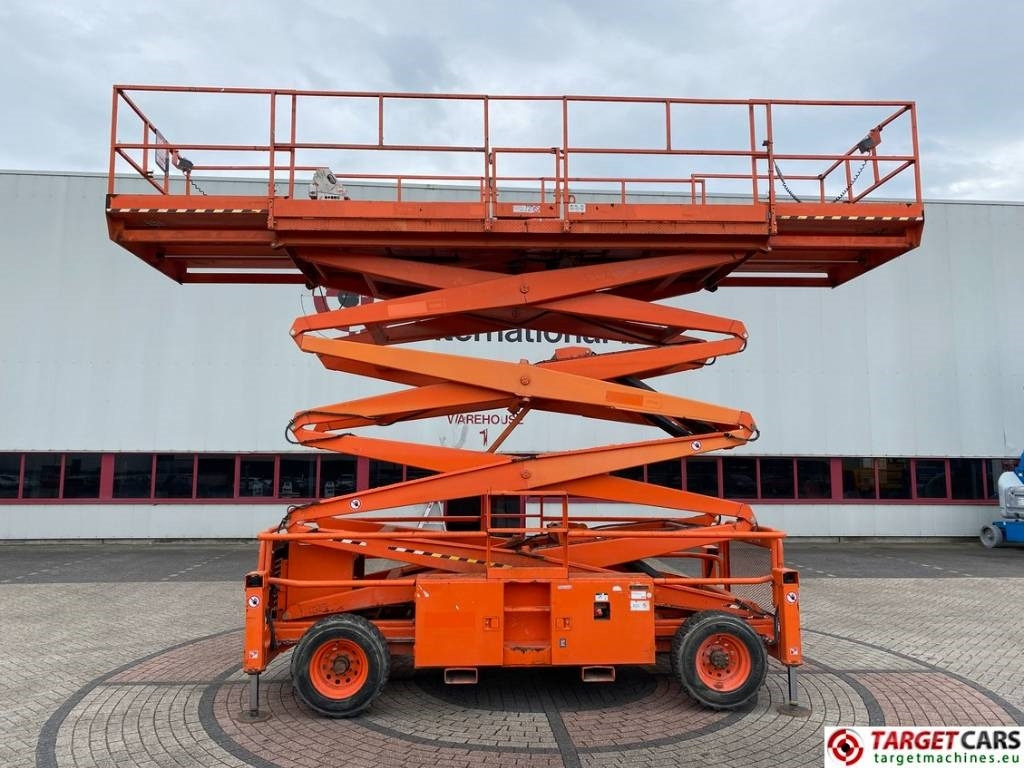 SkyJack SJ9250 RT Diesel 4x4 Scissor Work Lift 1720cm - Makasli platform: fotoğraf 5 SkyJack SJ9250 RT Diesel 4x4 Scissor Work Lift 1720cm - Makasli platform: fotoğraf 5