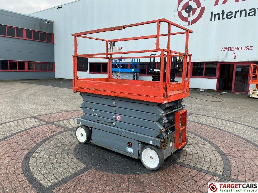 SkyJack SJIII-4632 Electric Scissor Work Lift 1170cm - Makasli platform: fotoğraf 4 SkyJack SJIII-4632 Electric Scissor Work Lift 1170cm - Makasli platform: fotoğraf 4