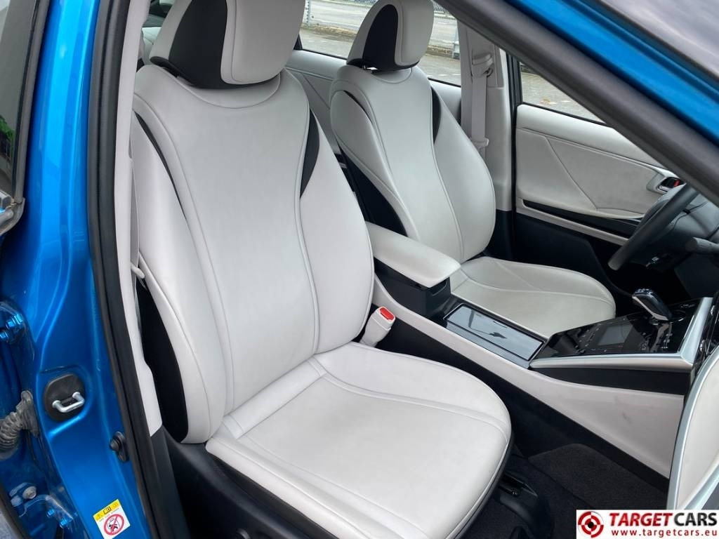 Sedan araba Toyota Mirai FCV HydroGen FuelCell: fotoğraf 13