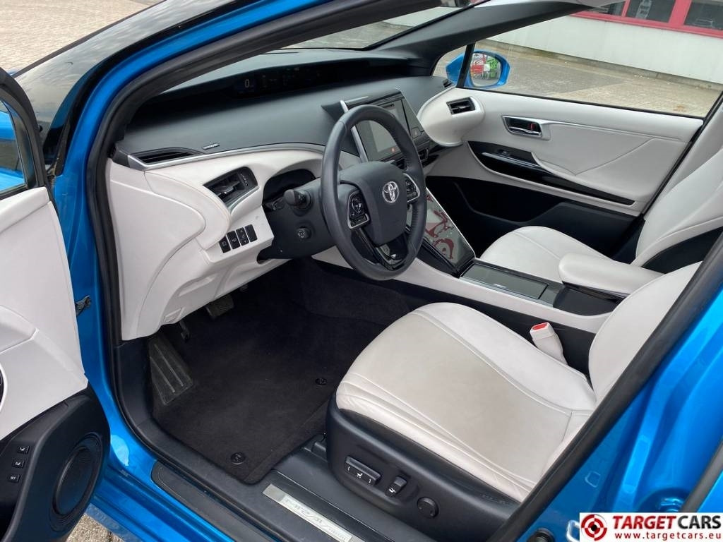 Sedan araba Toyota Mirai FCV HydroGen FuelCell: fotoğraf 7