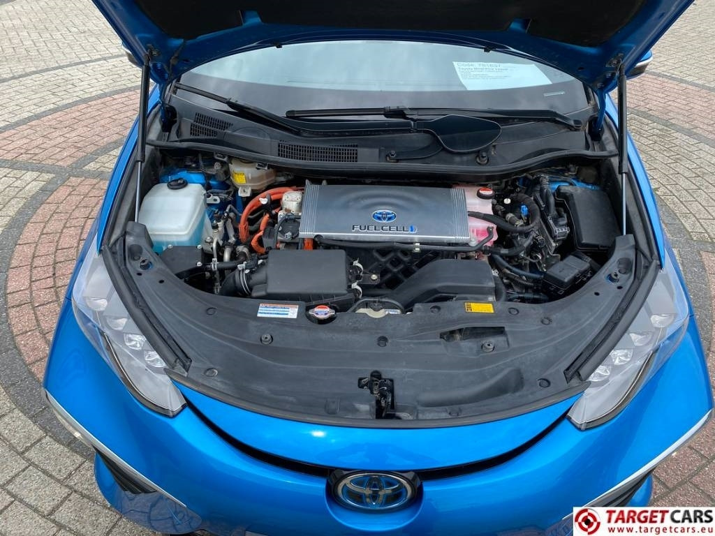 Sedan araba Toyota Mirai FCV HydroGen FuelCell: fotoğraf 14