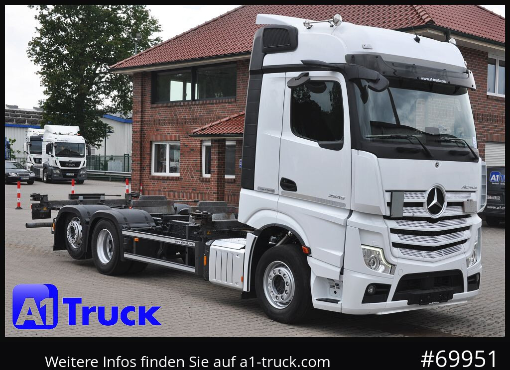 MERCEDES-BENZ 2545, Multi BDF, Wechsler, 7.45-7.82, MIDI, LIftachse - Konteynır taşıyıcı/ Yedek karoser kamyon: fotoğraf 1 MERCEDES-BENZ 2545, Multi BDF, Wechsler, 7.45-7.82, MIDI, LIftachse - Konteynır taşıyıcı/ Yedek karoser kamyon: fotoğraf 1