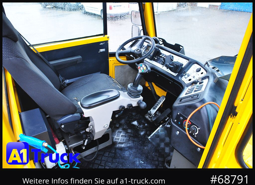 TERBERG Terberg BC 182 Umsetzer, Wiesel, Kamag - Terminal çekiciler: fotoğraf 5 TERBERG Terberg BC 182 Umsetzer, Wiesel, Kamag - Terminal çekiciler: fotoğraf 5