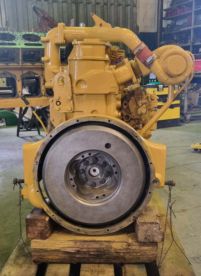 Caterpillar 3204 - Motor - İş makinaları: fotoğraf 2 Caterpillar 3204 - Motor - İş makinaları: fotoğraf 2