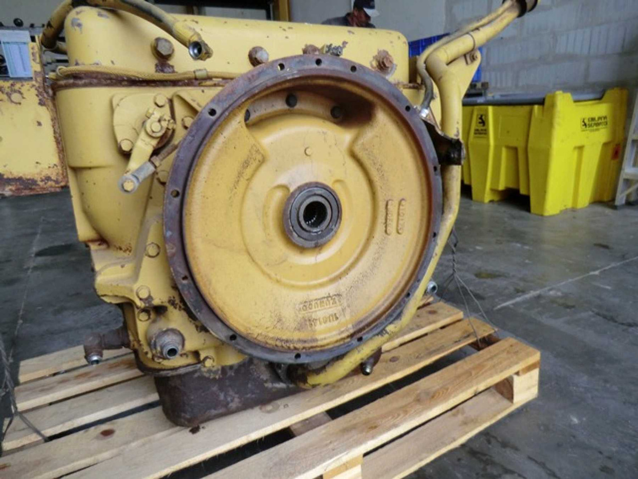 Caterpillar 953 TRASMISSIONE - Vites kutusu - İş makinaları: fotoğraf 4 Caterpillar 953 TRASMISSIONE - Vites kutusu - İş makinaları: fotoğraf 4