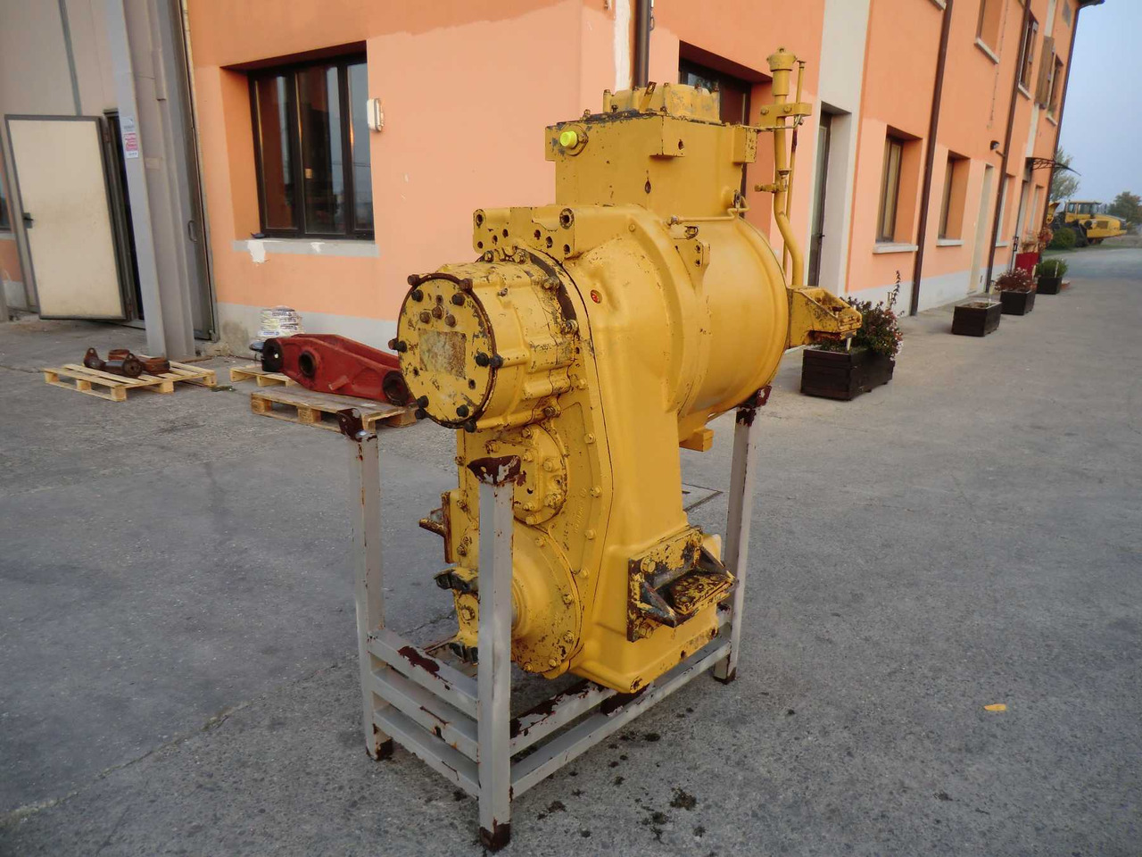 Caterpillar 988B trasmissione matricola 1JE00271. - Vites kutusu - İş makinaları: fotoğraf 3 Caterpillar 988B trasmissione matricola 1JE00271. - Vites kutusu - İş makinaları: fotoğraf 3