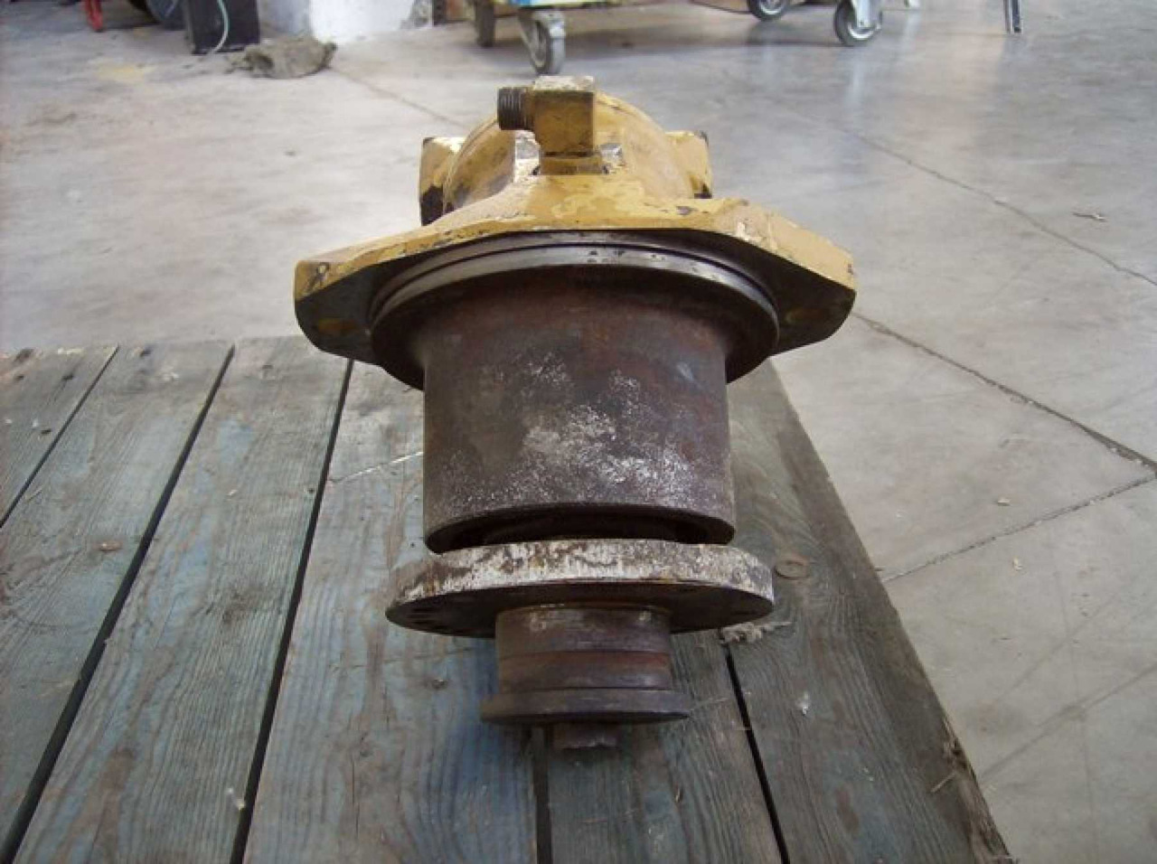 Caterpillar 988F II MOTORE IDRAULICO VENTOLA. APPLICAZIONE PER AMBIENTI CON ALTE TEMPERATURE - Hidrolik motor - İş makinaları: fotoğraf 2 Caterpillar 988F II MOTORE IDRAULICO VENTOLA. APPLICAZIONE PER AMBIENTI CON ALTE TEMPERATURE - Hidrolik motor - İş makinaları: fotoğraf 2