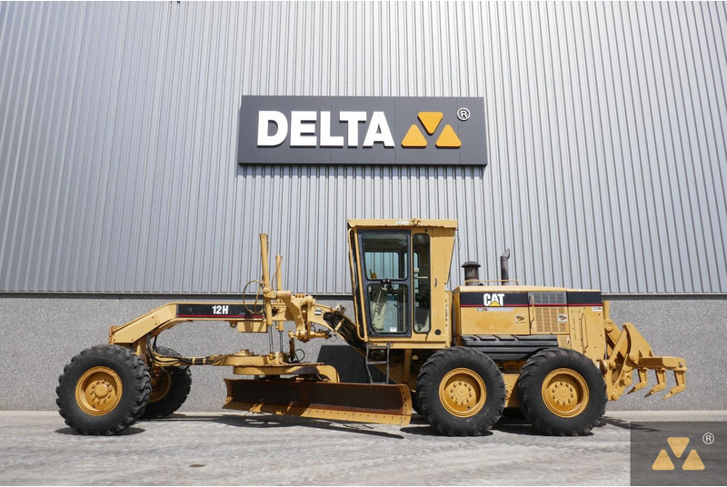 Caterpillar 12H - Greyder: fotoğraf 1 Caterpillar 12H - Greyder: fotoğraf 1