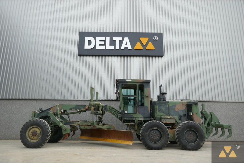 Caterpillar 130G Ex-army - Greyder: fotoğraf 1 Caterpillar 130G Ex-army - Greyder: fotoğraf 1