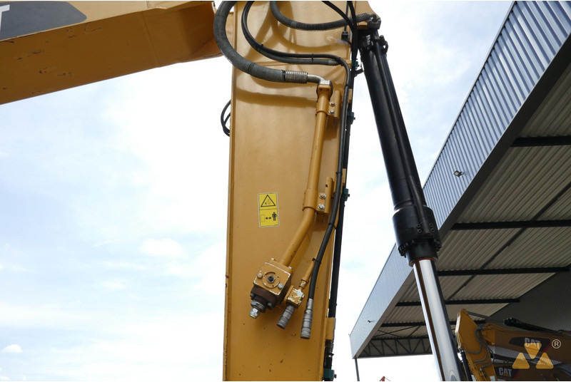 Paletli ekskavatör Caterpillar 320ELRR: fotoğraf 12