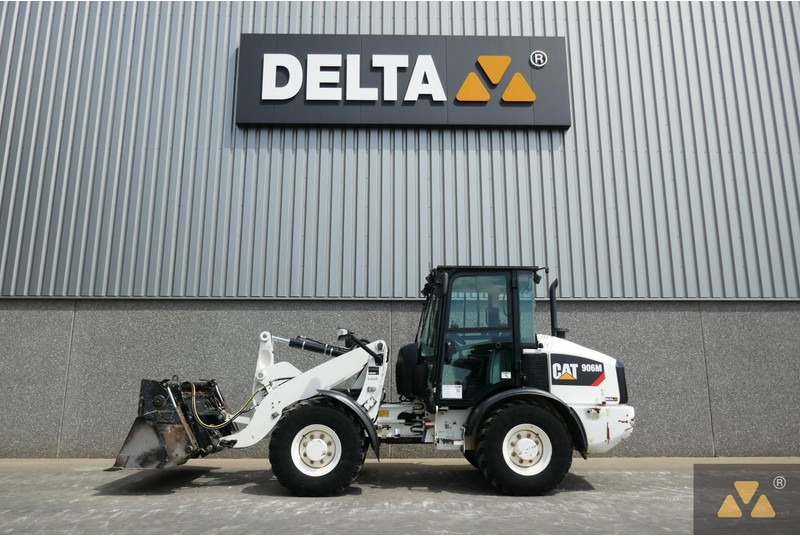 Caterpillar 906M - Tekerlekli yükleyici: fotoğraf 1 Caterpillar 906M - Tekerlekli yükleyici: fotoğraf 1