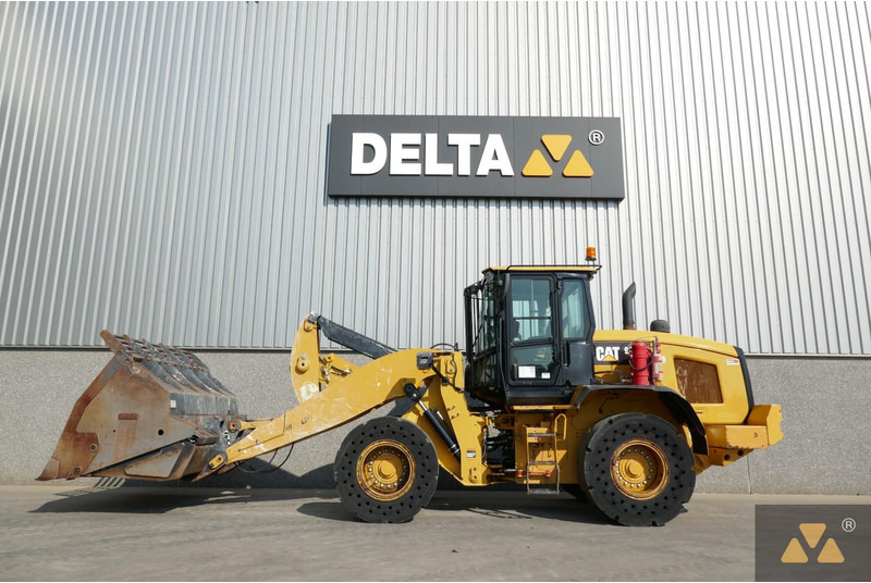 Caterpillar 938M - Tekerlekli yükleyici: fotoğraf 1 Caterpillar 938M - Tekerlekli yükleyici: fotoğraf 1