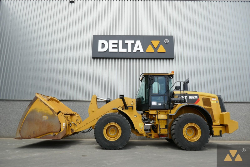 Caterpillar 962M - Tekerlekli yükleyici: fotoğraf 1 Caterpillar 962M - Tekerlekli yükleyici: fotoğraf 1