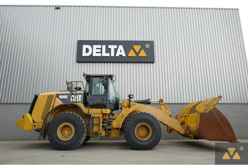 Caterpillar 966K - Tekerlekli yükleyici: fotoğraf 2 Caterpillar 966K - Tekerlekli yükleyici: fotoğraf 2