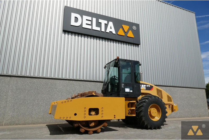 Caterpillar CP76 - Silindir makinesi: fotoğraf 4 Caterpillar CP76 - Silindir makinesi: fotoğraf 4