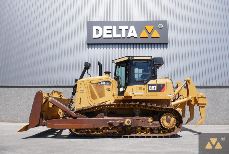 Caterpillar D7E LGP - Buldozer: fotoğraf 1 Caterpillar D7E LGP - Buldozer: fotoğraf 1