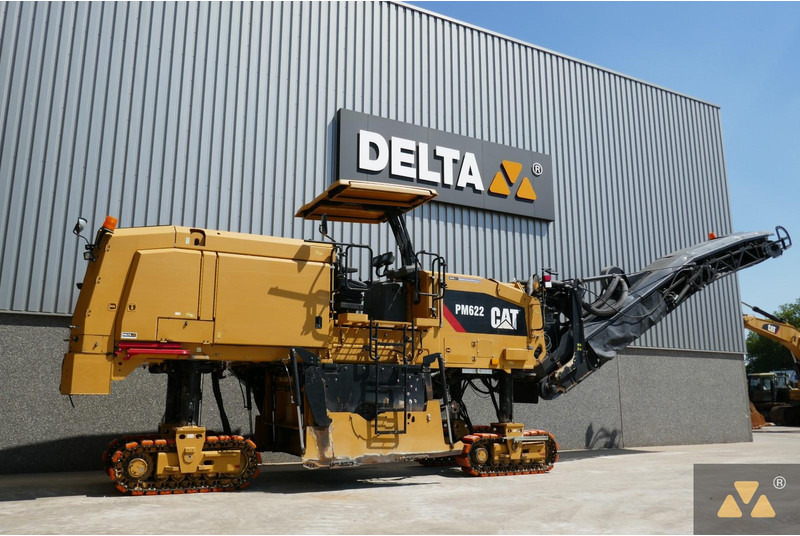 Caterpillar PM622 - Asfalt döşeme aracı: fotoğraf 5 Caterpillar PM622 - Asfalt döşeme aracı: fotoğraf 5