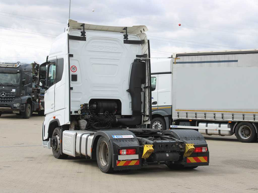 Ford F-MAX LL 12TX, EURO 6, LOWDECK, NAVIGATION, INDEPENDENT AIR CONDITIONING - Çekici: fotoğraf 5 Ford F-MAX LL 12TX, EURO 6, LOWDECK, NAVIGATION, INDEPENDENT AIR CONDITIONING - Çekici: fotoğraf 5