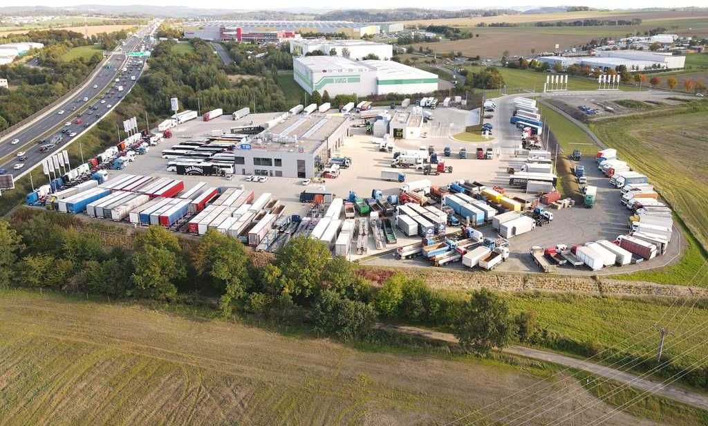 DAF FA LF 45, EURO 5, PNEU 80% + TRAILER AGADOS - Tenteli kamyon: fotoğraf 5 DAF FA LF 45, EURO 5, PNEU 80% + TRAILER AGADOS - Tenteli kamyon: fotoğraf 5