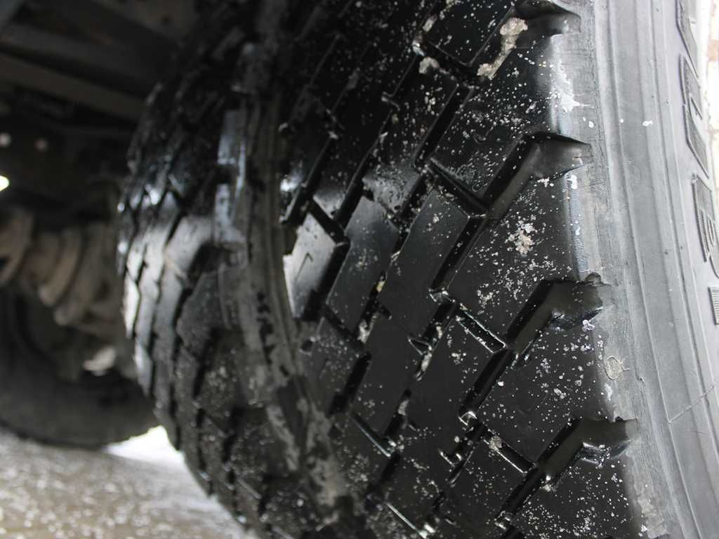 Tenteli kamyon Iveco EUROCARGO ML 120E25, EURO 5, TAIL LIFT: fotoğraf 18