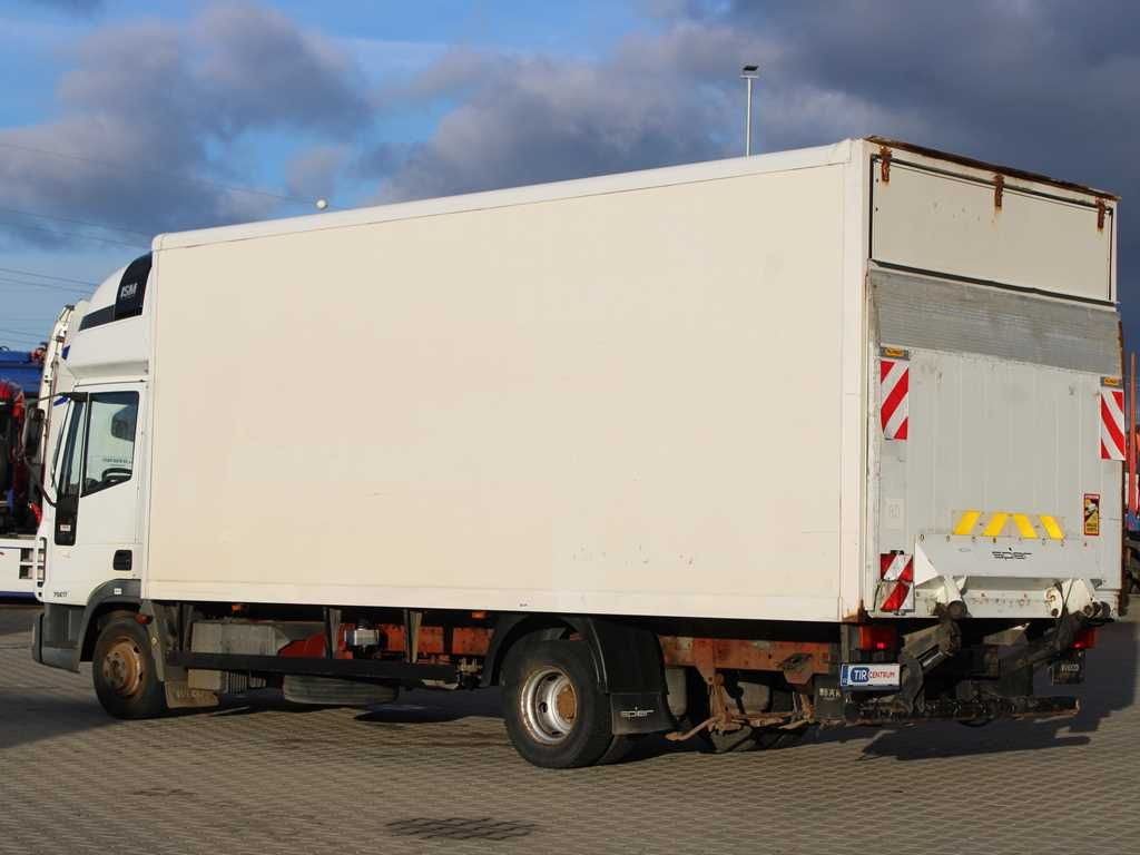 Iveco EUROCARGO ML75E17, TAIL LIFT, SLEEPING CABIN - Kapalı kasa kamyonet: fotoğraf 4 Iveco EUROCARGO ML75E17, TAIL LIFT, SLEEPING CABIN - Kapalı kasa kamyonet: fotoğraf 4