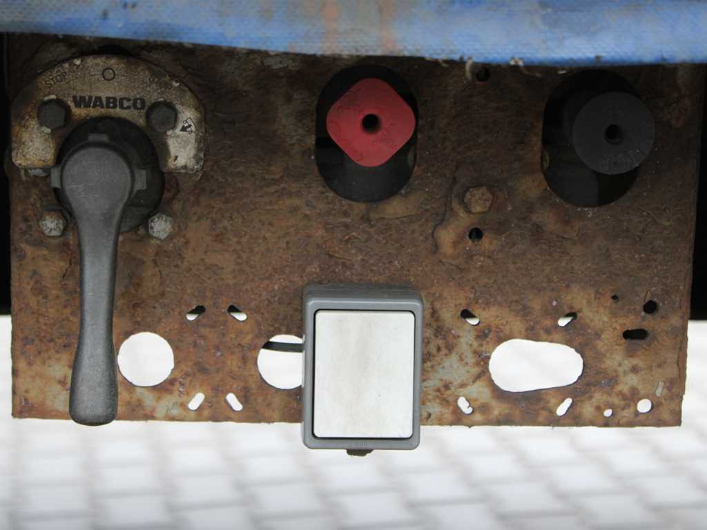 Tenteli dorse Krone SD 04, LOWDECK, LIFTING AXLE, MULTILOCK, LIFTING ROOF: fotoğraf 7 Tenteli dorse Krone SD 04, LOWDECK, LIFTING AXLE, MULTILOCK, LIFTING ROOF: fotoğraf 7