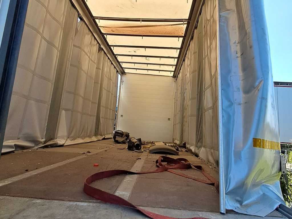 Mercedes-Benz Actros 2542, 6X2 + PANAV TVK18M - Tenteli kamyon: fotoğraf 3 Mercedes-Benz Actros 2542, 6X2 + PANAV TVK18M - Tenteli kamyon: fotoğraf 3