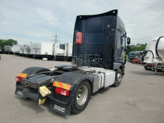 DAF XF 460 SSC, Automatik, EURO6, Standklima Kipphydraulik - Çekici: fotoğraf 4 DAF XF 460 SSC, Automatik, EURO6, Standklima Kipphydraulik - Çekici: fotoğraf 4