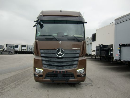 Mercedes-Benz Actros 1848 Gigaspace, Retarder, Standklima Retarder, Mirrow Cam, mehrere Einheiten - Çekici: fotoğraf 2 Mercedes-Benz Actros 1848 Gigaspace, Retarder, Standklima Retarder, Mirrow Cam, mehrere Einheiten - Çekici: fotoğraf 2