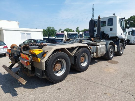 Iveco 8x4 Meiller Abroller, Automatik, E6, Retarder, - Kancalı yükleyici kamyon, Vinçli kamyon: fotoğraf 4 Iveco 8x4 Meiller Abroller, Automatik, E6, Retarder, - Kancalı yükleyici kamyon, Vinçli kamyon: fotoğraf 4