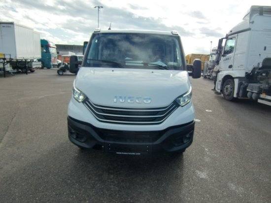 Iveco Daily 40 - 180 Fahrgestell, E6 Automatik mehrere Einheiten verfügbar - Şasi kamyon: fotoğraf 2 Iveco Daily 40 - 180 Fahrgestell, E6 Automatik mehrere Einheiten verfügbar - Şasi kamyon: fotoğraf 2