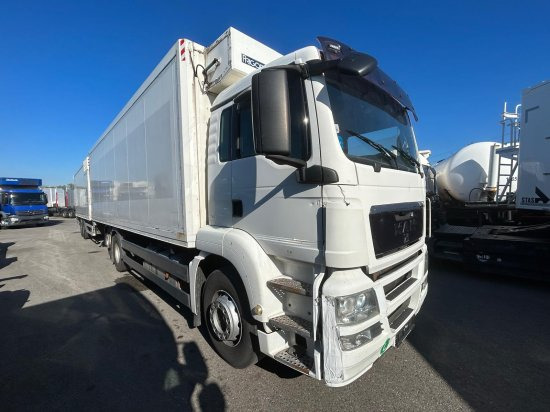 MAN TGS 26.360 6x2 LL, Tiefkühlkoffer Intarder, Liftachse ohne Anhänger - Refrijeratör kamyon: fotoğraf 3 MAN TGS 26.360 6x2 LL, Tiefkühlkoffer Intarder, Liftachse ohne Anhänger - Refrijeratör kamyon: fotoğraf 3